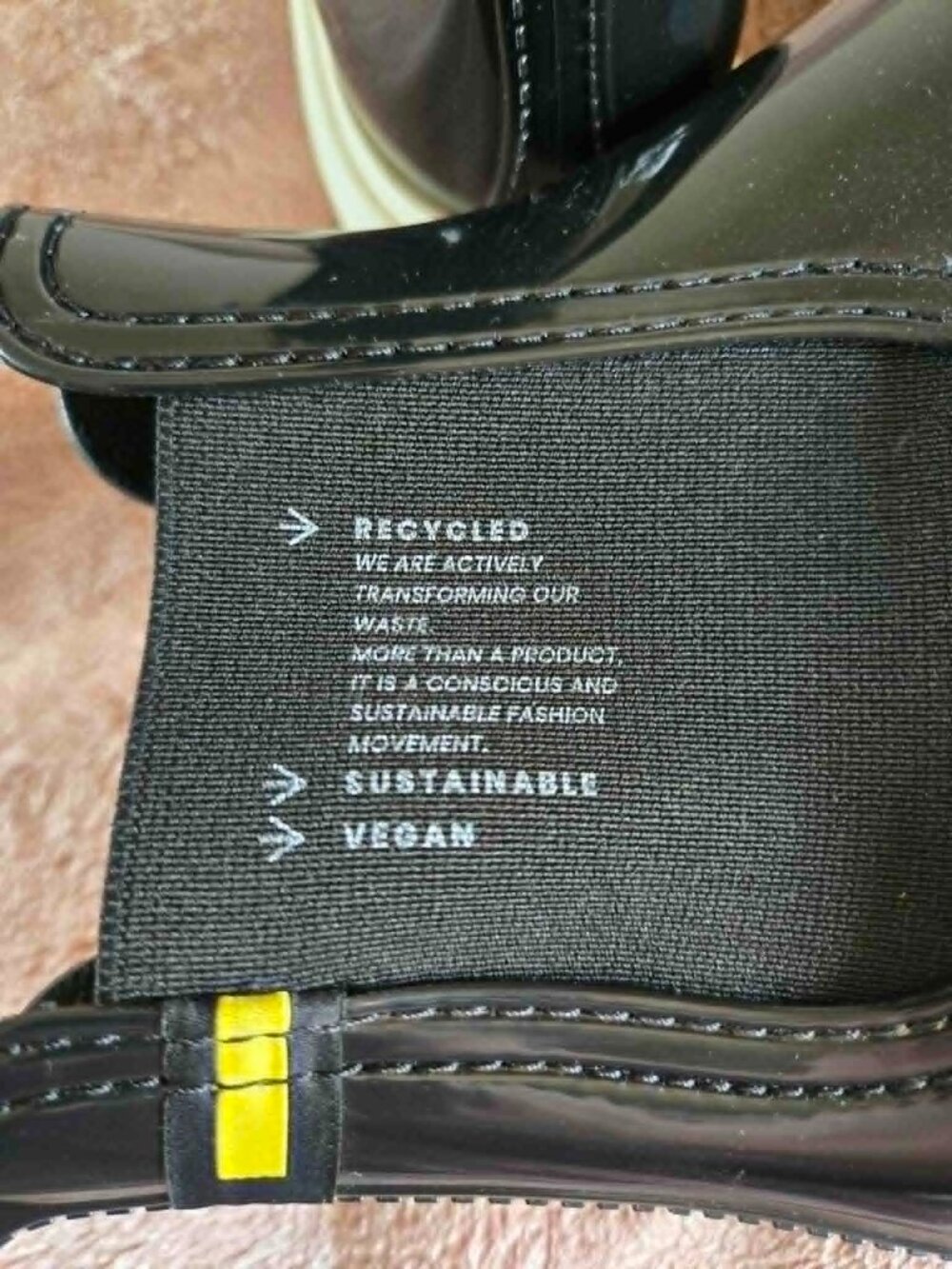 Lemon Jelly Pointed Toe Rainboots - Vegan - Great condition! - Picture 6 of 7